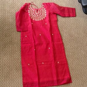 Elegant Red Embroidered Kurta
